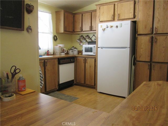 24600 Mountain Avenue 63, Hemet, CA 92544