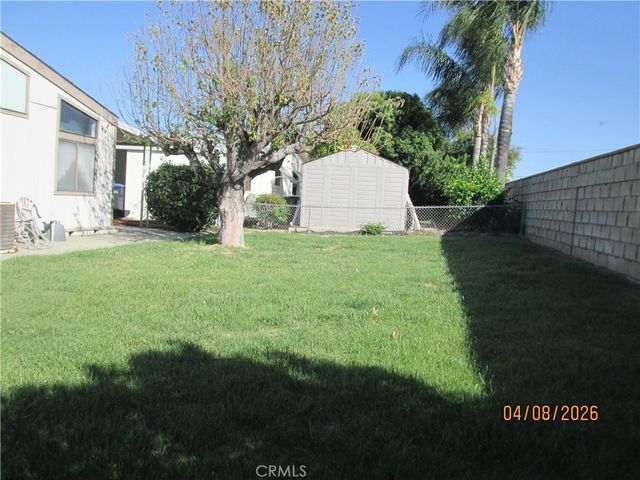 24600 Mountain Avenue 63, Hemet, CA 92544