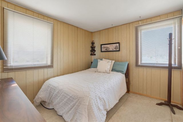 3818 15th Street C, Moline, IL 61265