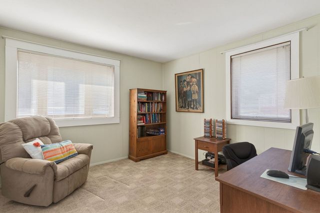 3818 15th Street C, Moline, IL 61265