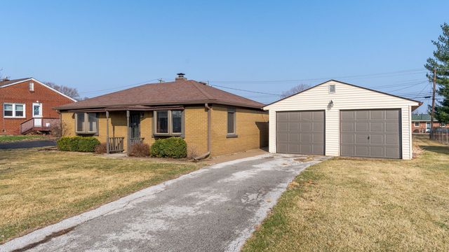 3818 15th Street C, Moline, IL 61265