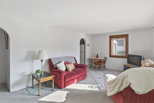 3818 15th Street C, Moline, IL 61265