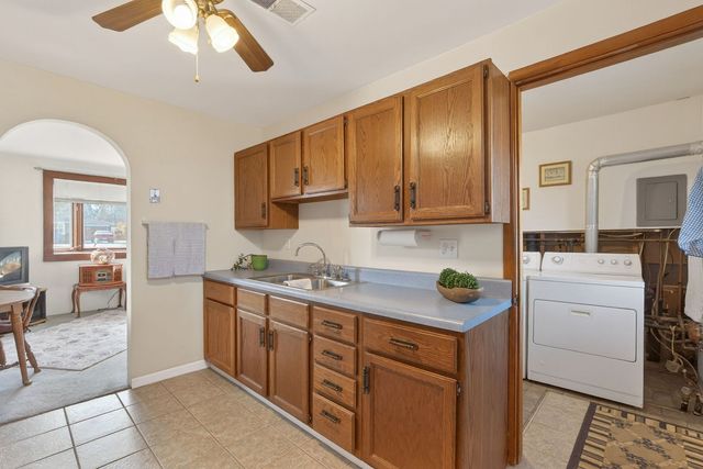 3818 15th Street C, Moline, IL 61265