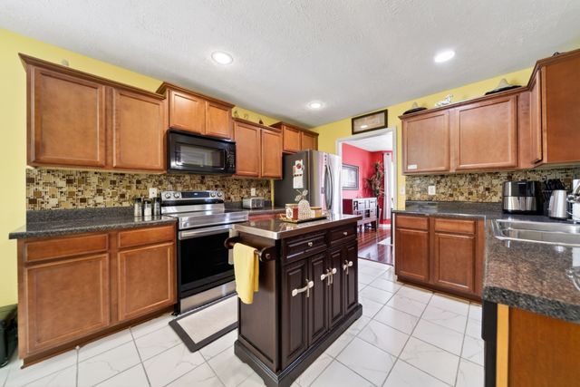 1425 Sprucedale Dr, Antioch, TN 37013