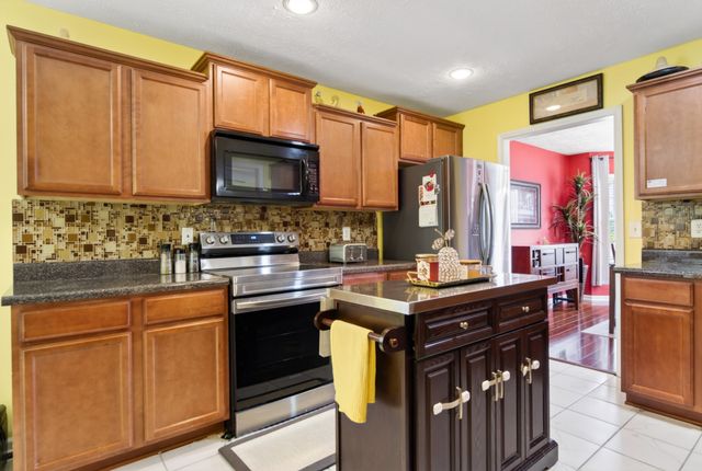 1425 Sprucedale Dr, Antioch, TN 37013