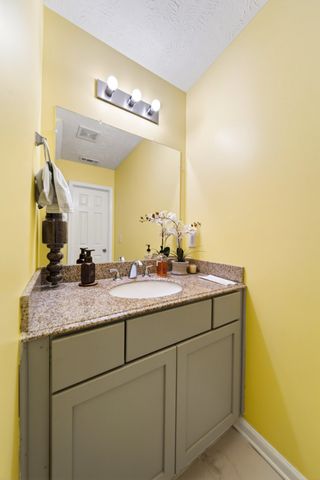 1425 Sprucedale Dr, Antioch, TN 37013