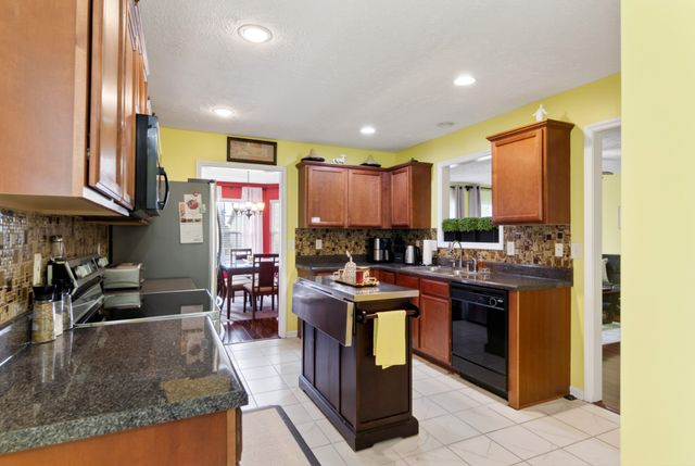 1425 Sprucedale Dr, Antioch, TN 37013