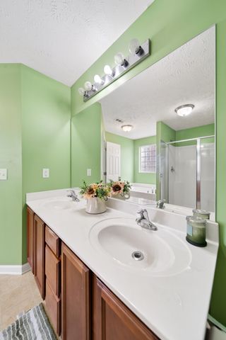 1425 Sprucedale Dr, Antioch, TN 37013