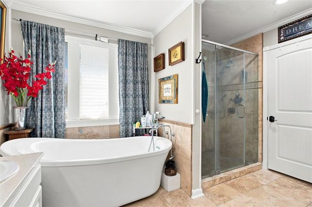 1423 S Chateau Circle, Lake Charles, LA 70605
