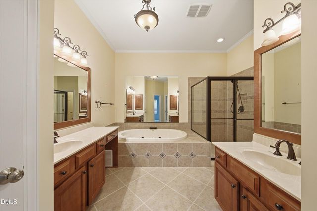 314 Bridgegate Drive, Cary, NC 27519