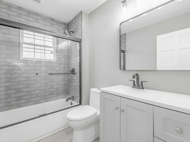 3548 Clinton Avenue, Berwyn, IL 60402