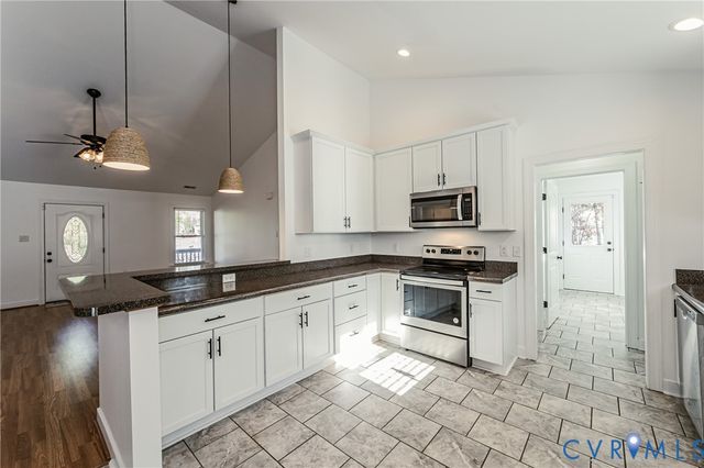 8520 Crestwicke Ln, Quinton, VA 23141