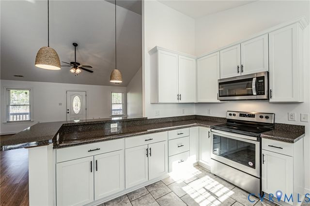 8520 Crestwicke Ln, Quinton, VA 23141