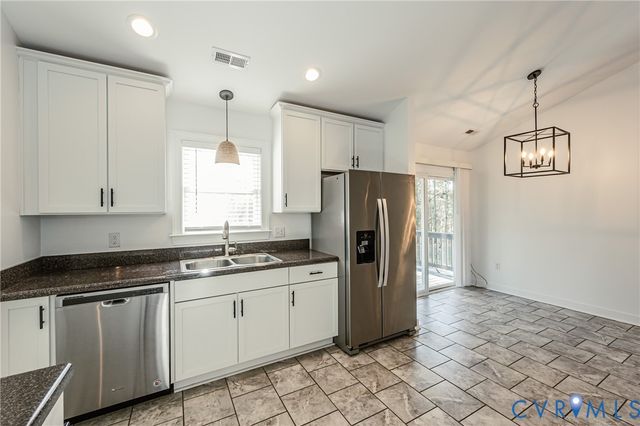 8520 Crestwicke Ln, Quinton, VA 23141