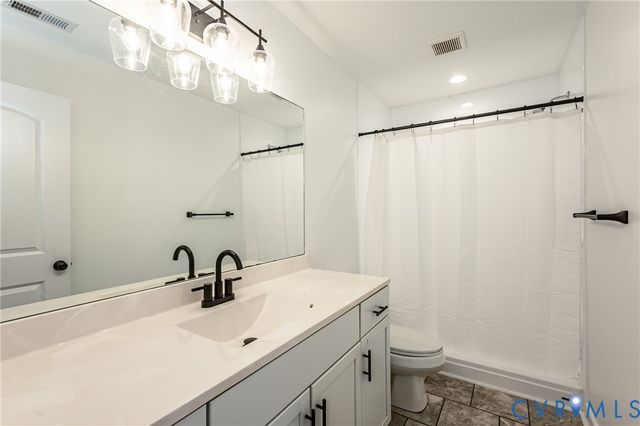 8520 Crestwicke Ln, Quinton, VA 23141