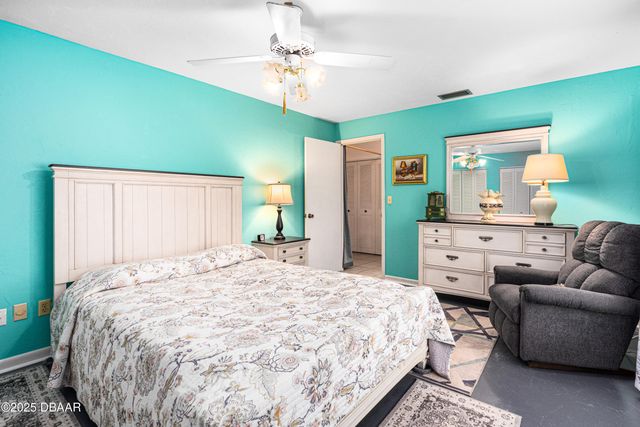1426 Saxon Boulevard, Deltona, FL 32725
