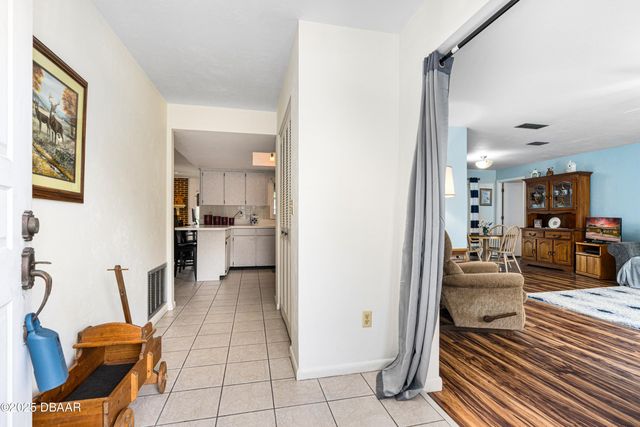 1426 Saxon Boulevard, Deltona, FL 32725