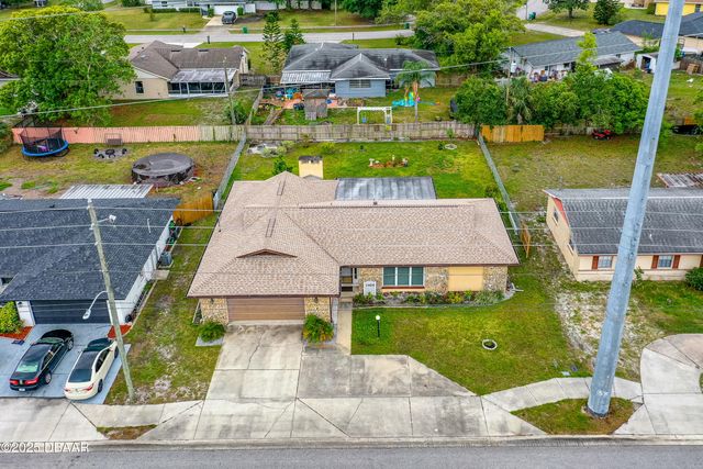 1426 Saxon Boulevard, Deltona, FL 32725
