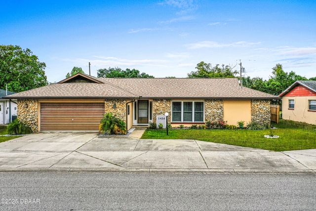 1426 Saxon Boulevard, Deltona, FL 32725