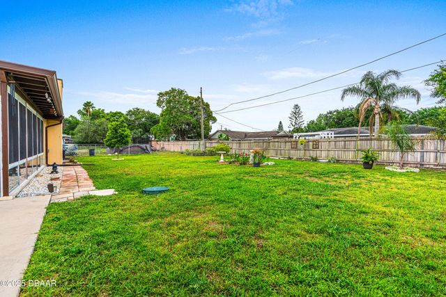 1426 Saxon Boulevard, Deltona, FL 32725