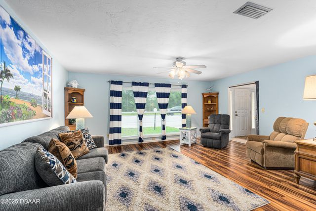 1426 Saxon Boulevard, Deltona, FL 32725