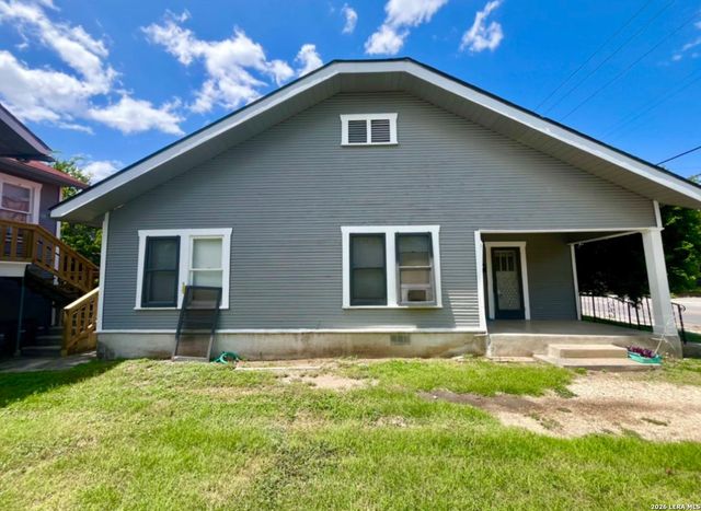 2907 N Elmendorf, San Antonio, TX 78201