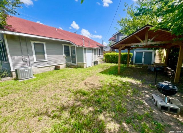 2907 N Elmendorf, San Antonio, TX 78201