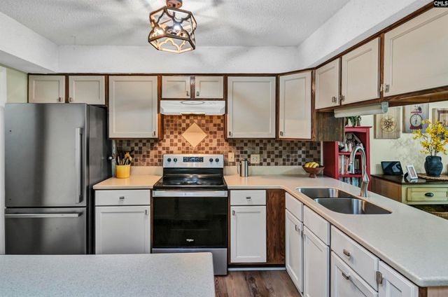 99 Leeward, Columbia, SC 29212