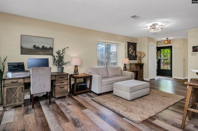 99 Leeward, Columbia, SC 29212