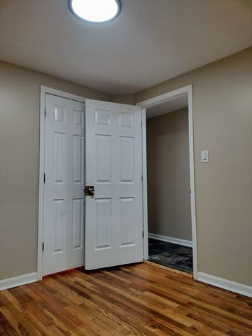 2011 E 78th Street, Chicago, IL 60649