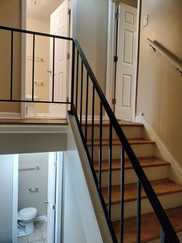 2011 E 78th Street, Chicago, IL 60649