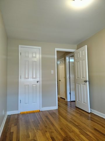 2011 E 78th Street, Chicago, IL 60649