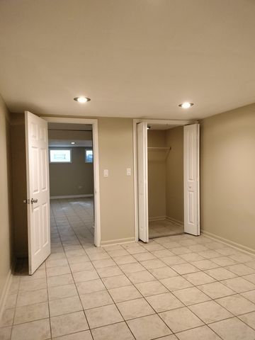 2011 E 78th Street, Chicago, IL 60649