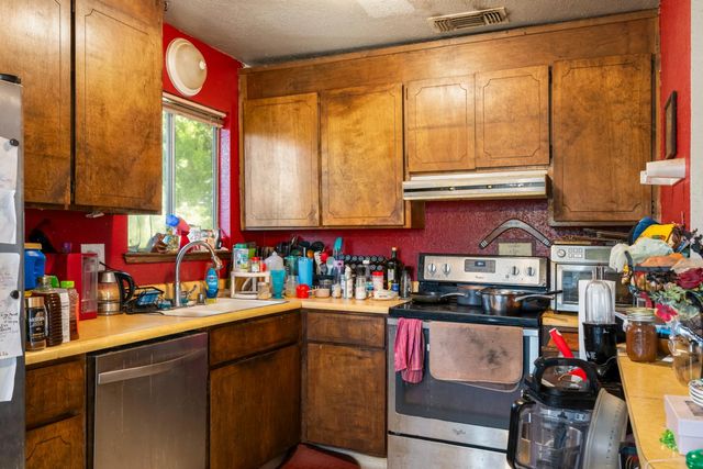 4944 Steelhead Ln, Pollock Pines, CA 95726