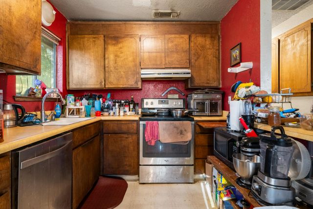 4944 Steelhead Ln, Pollock Pines, CA 95726