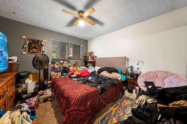 4944 Steelhead Ln, Pollock Pines, CA 95726