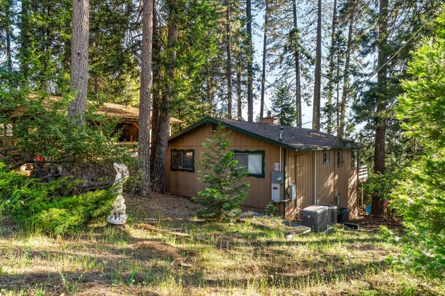 4944 Steelhead Ln, Pollock Pines, CA 95726