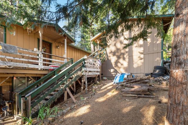 4944 Steelhead Ln, Pollock Pines, CA 95726