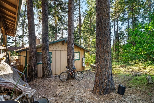 4944 Steelhead Ln, Pollock Pines, CA 95726