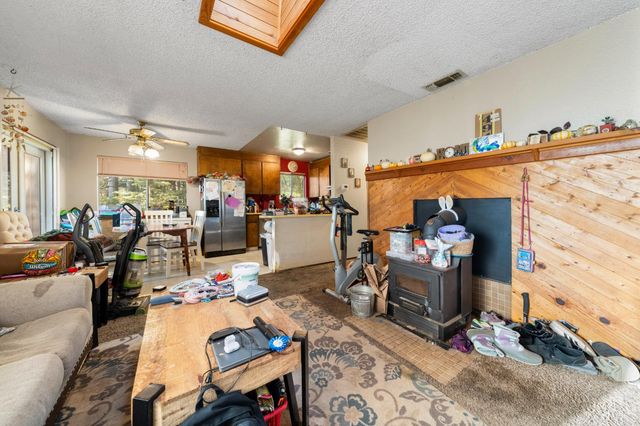 4944 Steelhead Ln, Pollock Pines, CA 95726