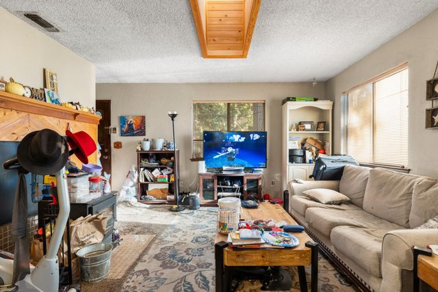 4944 Steelhead Ln, Pollock Pines, CA 95726