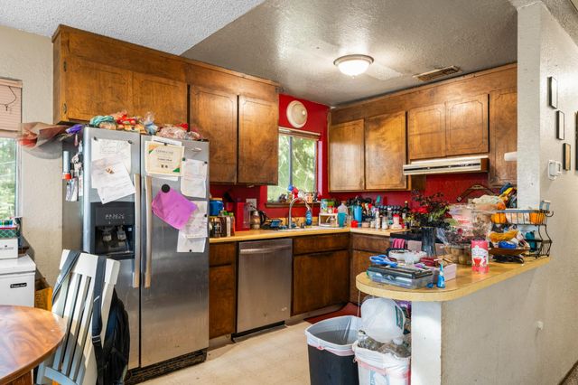 4944 Steelhead Ln, Pollock Pines, CA 95726
