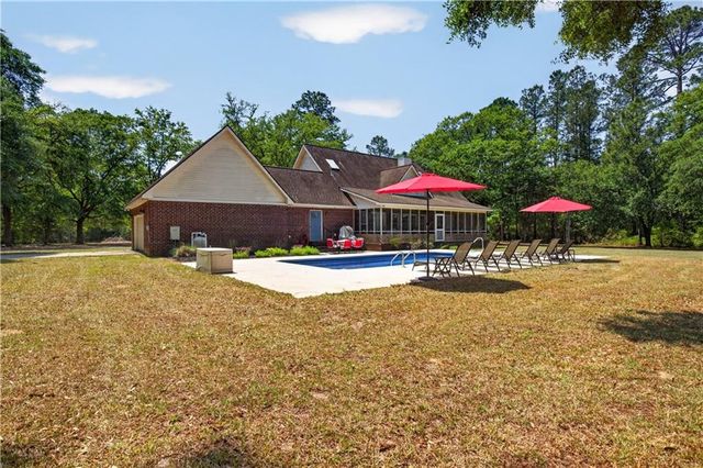 34 NE Barrett Cemetery Road, Ludowici, GA 31316