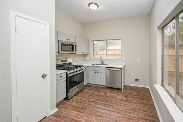 1006 Pimlico Drive, Pearland, TX 77584