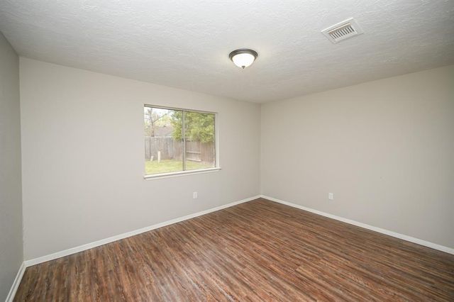 1006 Pimlico Drive, Pearland, TX 77584