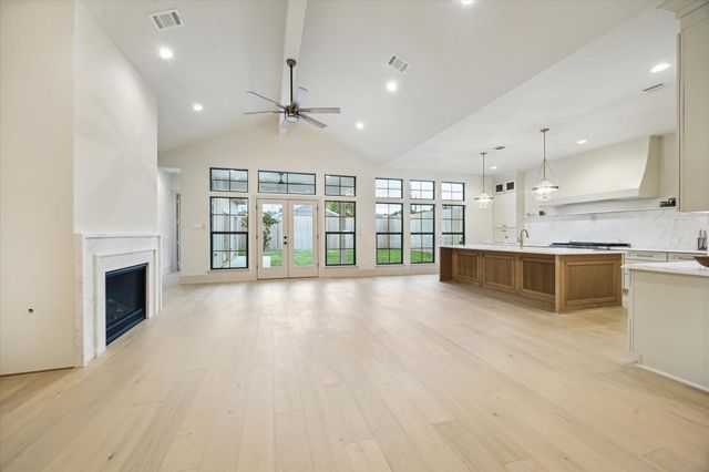 1031 Nashua Street, Houston, TX 77008