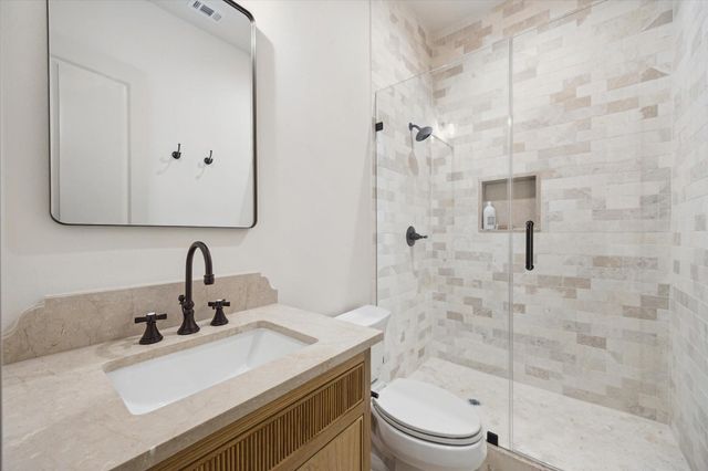 1031 Nashua Street, Houston, TX 77008