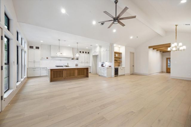 1031 Nashua Street, Houston, TX 77008