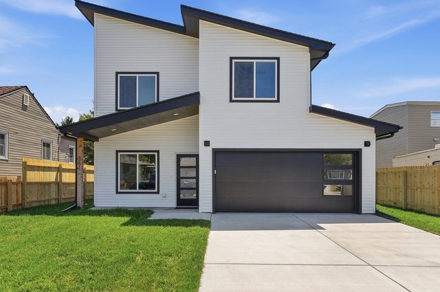 3221 4TH Avenue, Council Bluffs, IA 51501