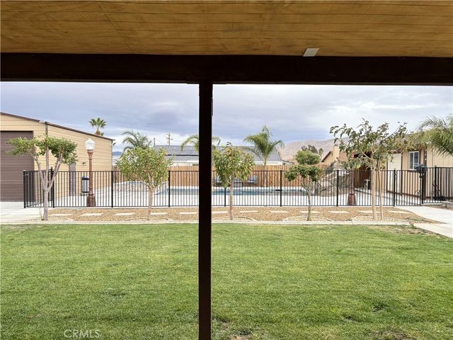 8077 Langdon, Hesperia, CA 92345